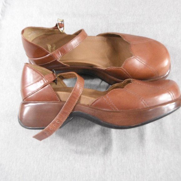 Dansko shoes - Picture 3 of 8